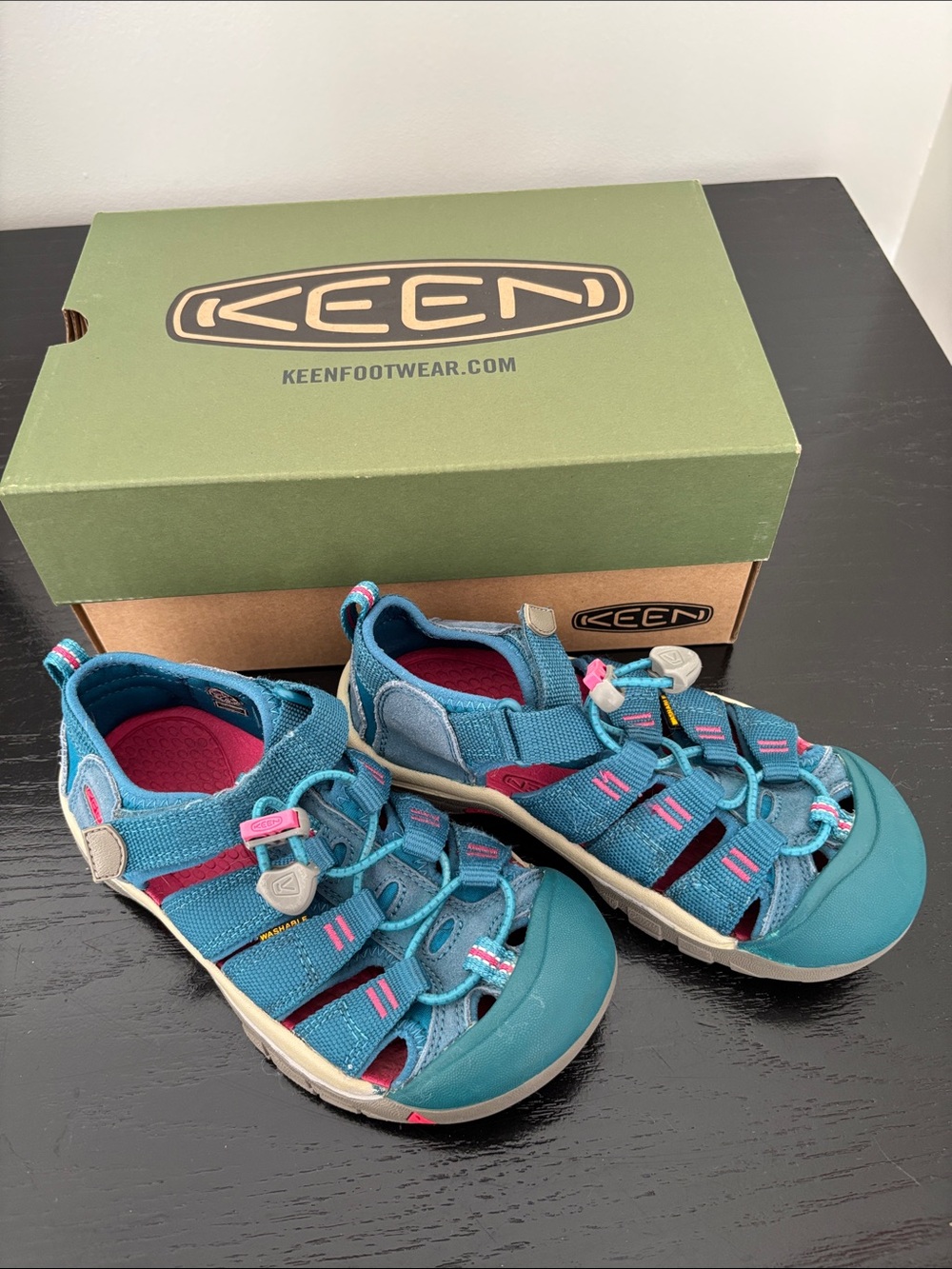 Keen Kids Teal and Pink Outdoor Closed-Toe Sandals